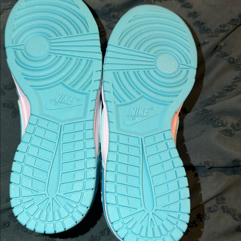 Nike dunks Aqua and White Sneakers - Picture 5 of 5